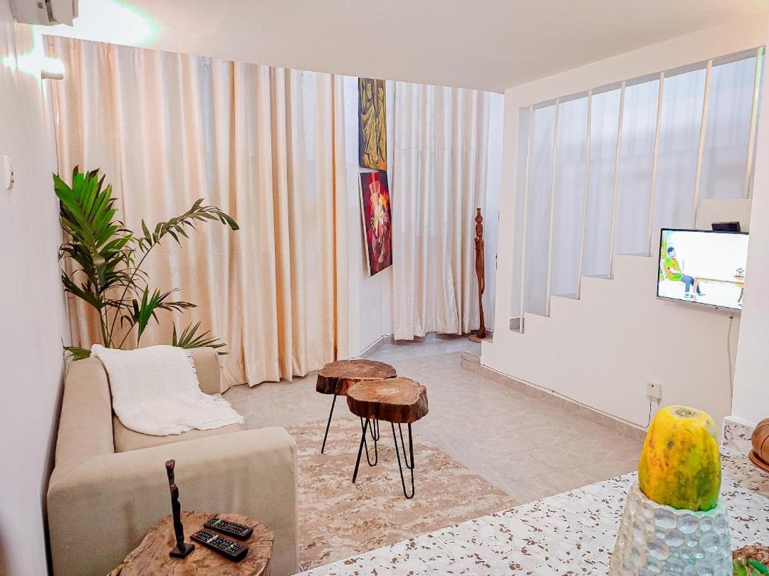 Duplex Mbote Brazzavile Brazzaville Buitenkant foto